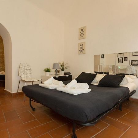 Roman Grotto Experience 5Pax Bagian luar foto