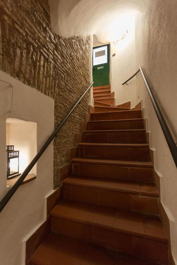 Roman Grotto Experience 5Pax Bagian luar foto